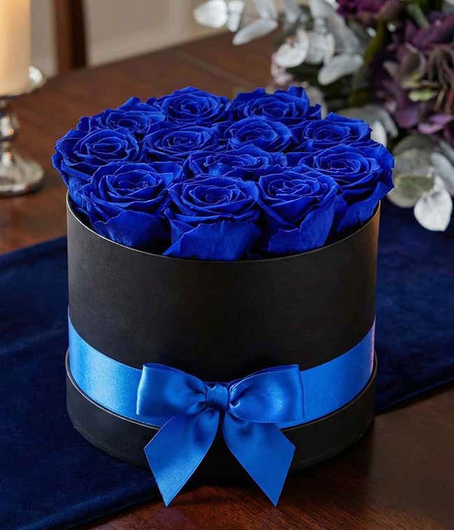 Luxury Sapphire Forever Roses